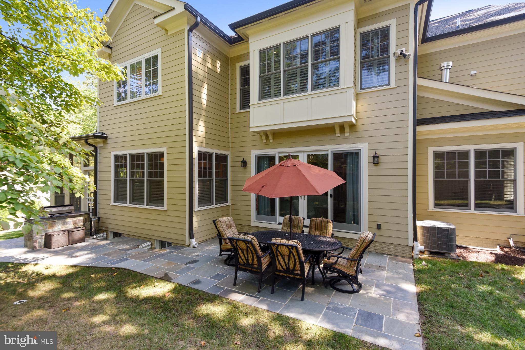 WOODHAVEN - Residential