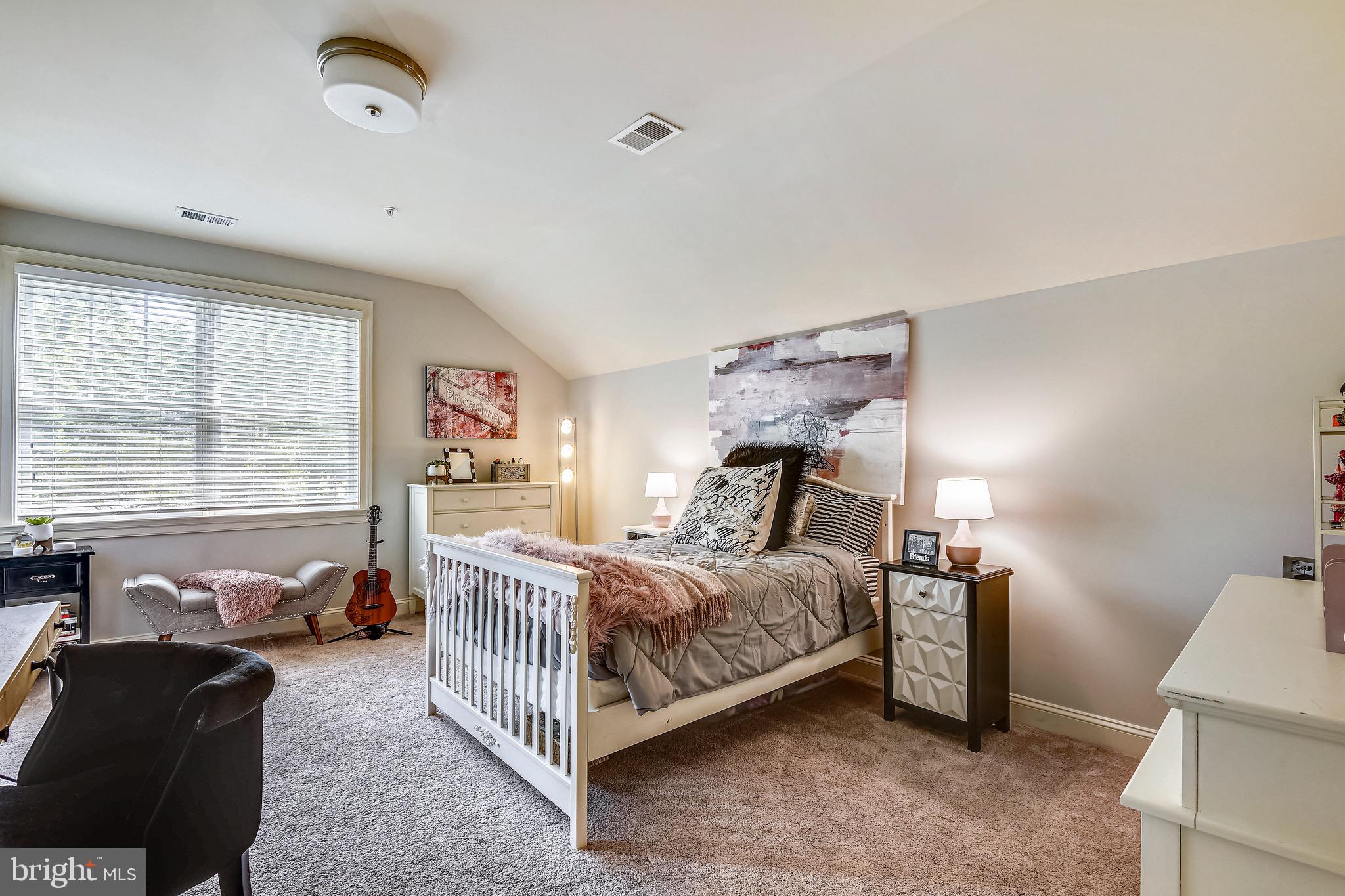 WOODHAVEN - Residential