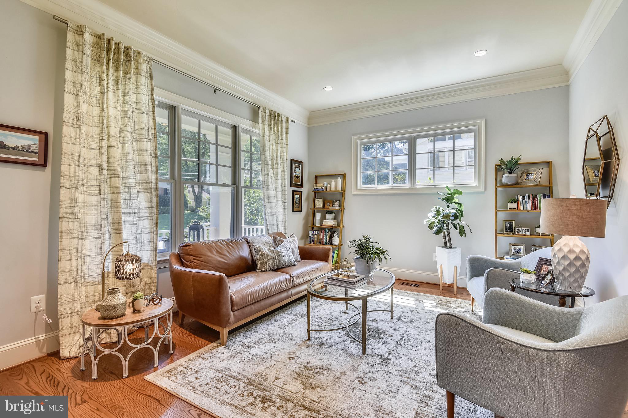WOODHAVEN - Residential
