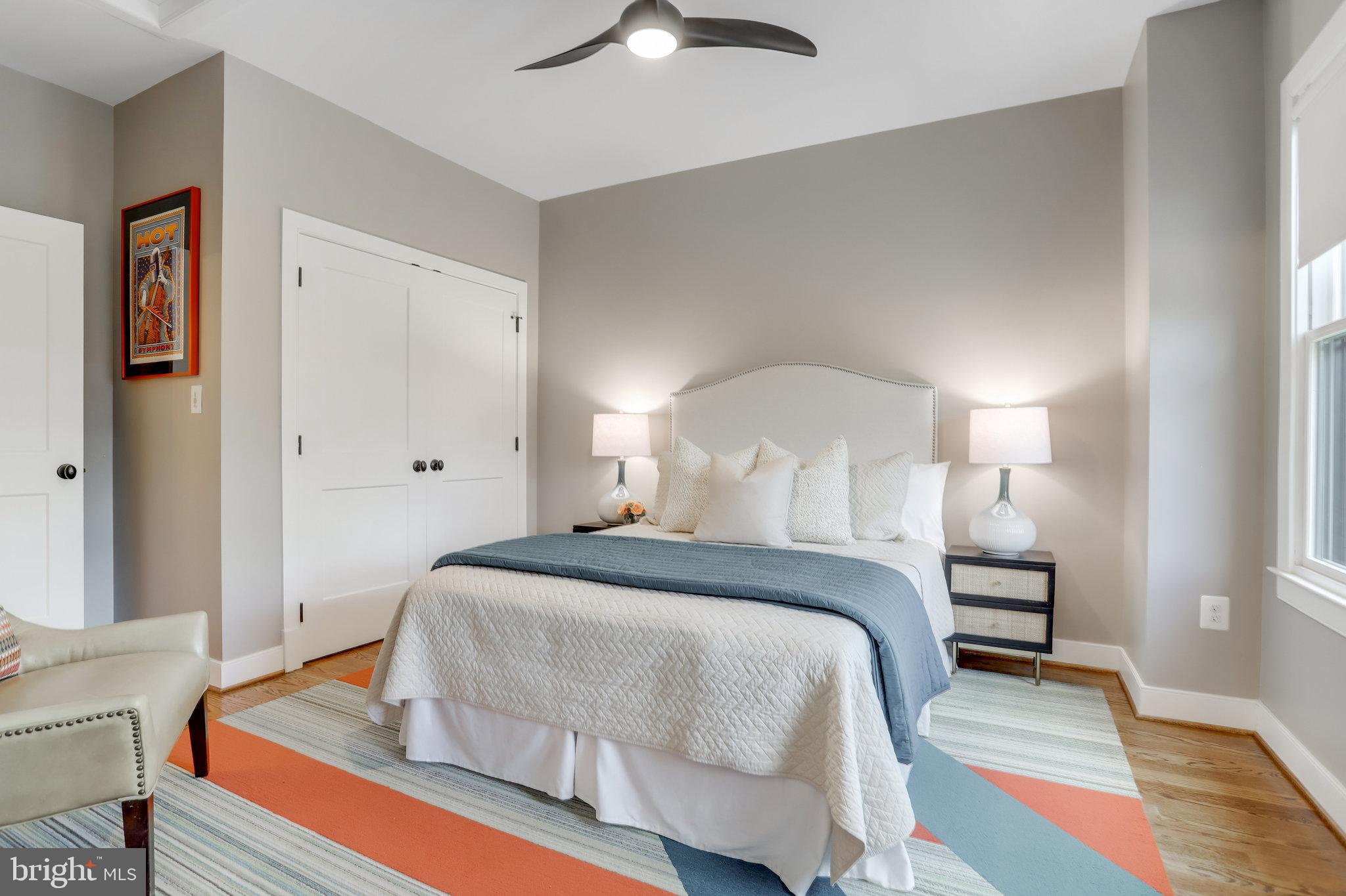 OLD TOWN ALEXANDRIA - Residential