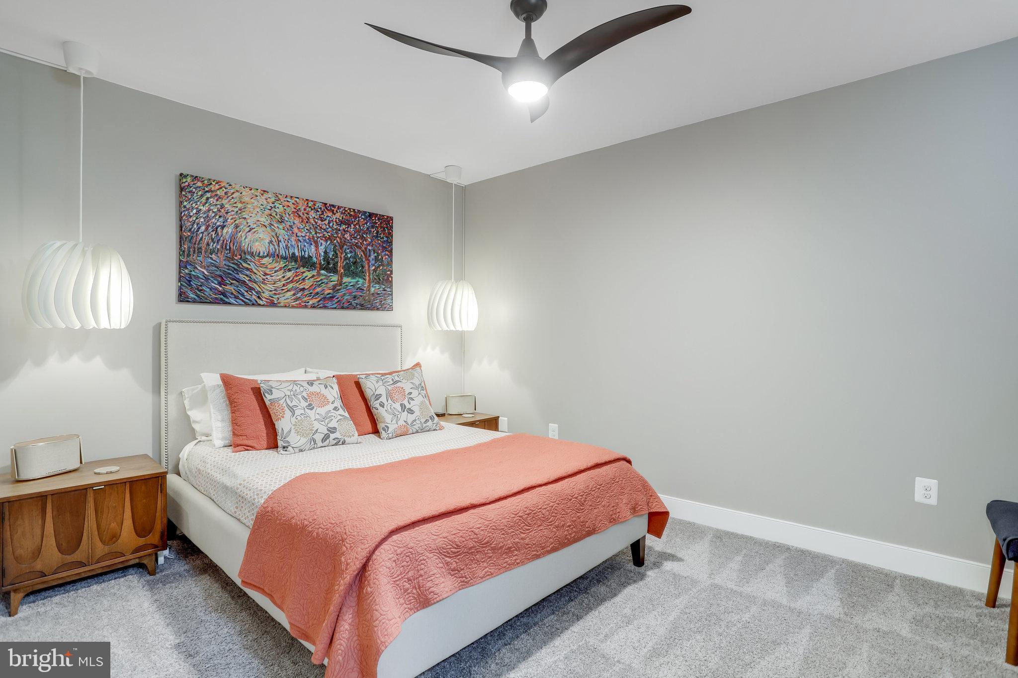 OLD TOWN ALEXANDRIA - Residential