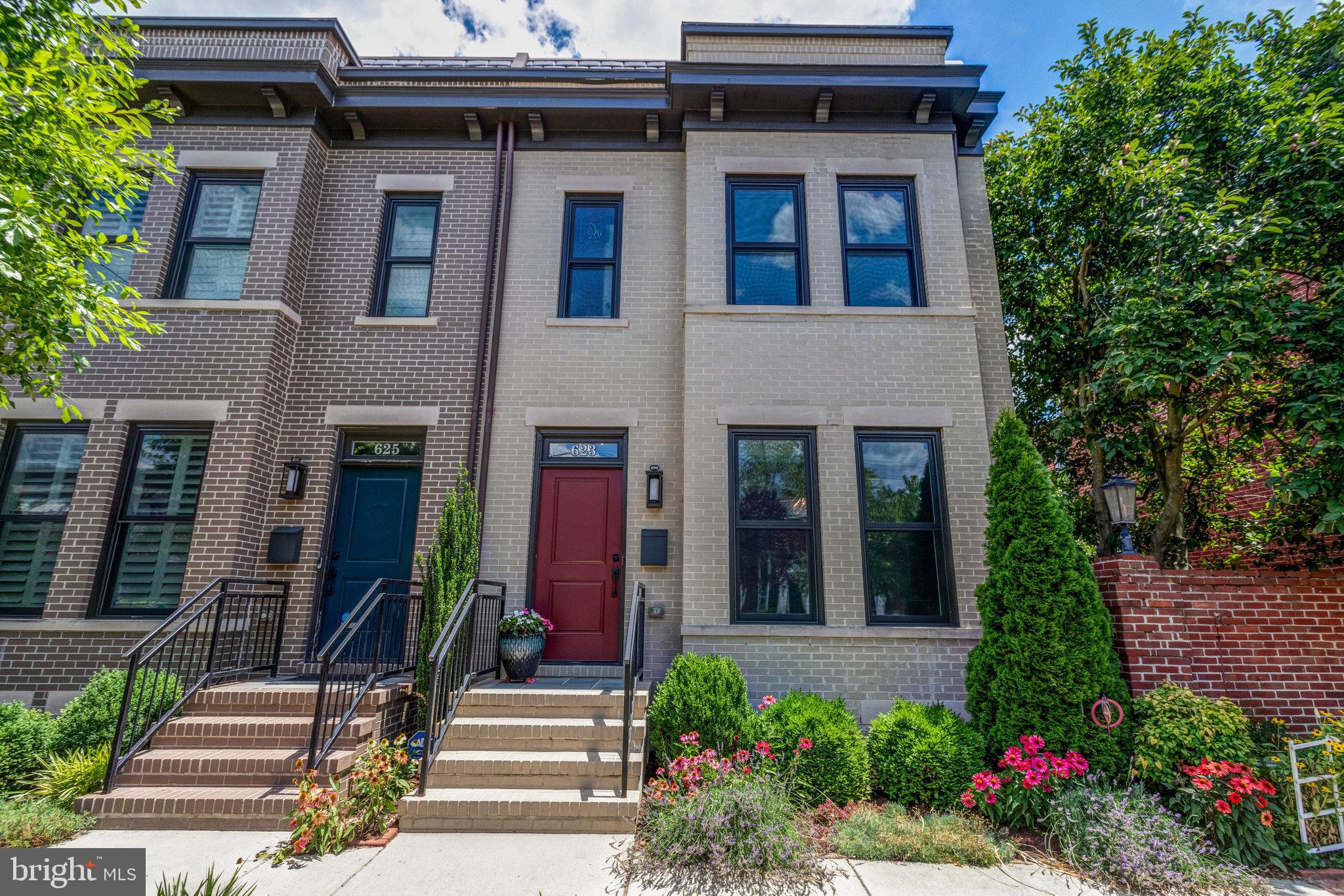 OLD TOWN ALEXANDRIA - Residential