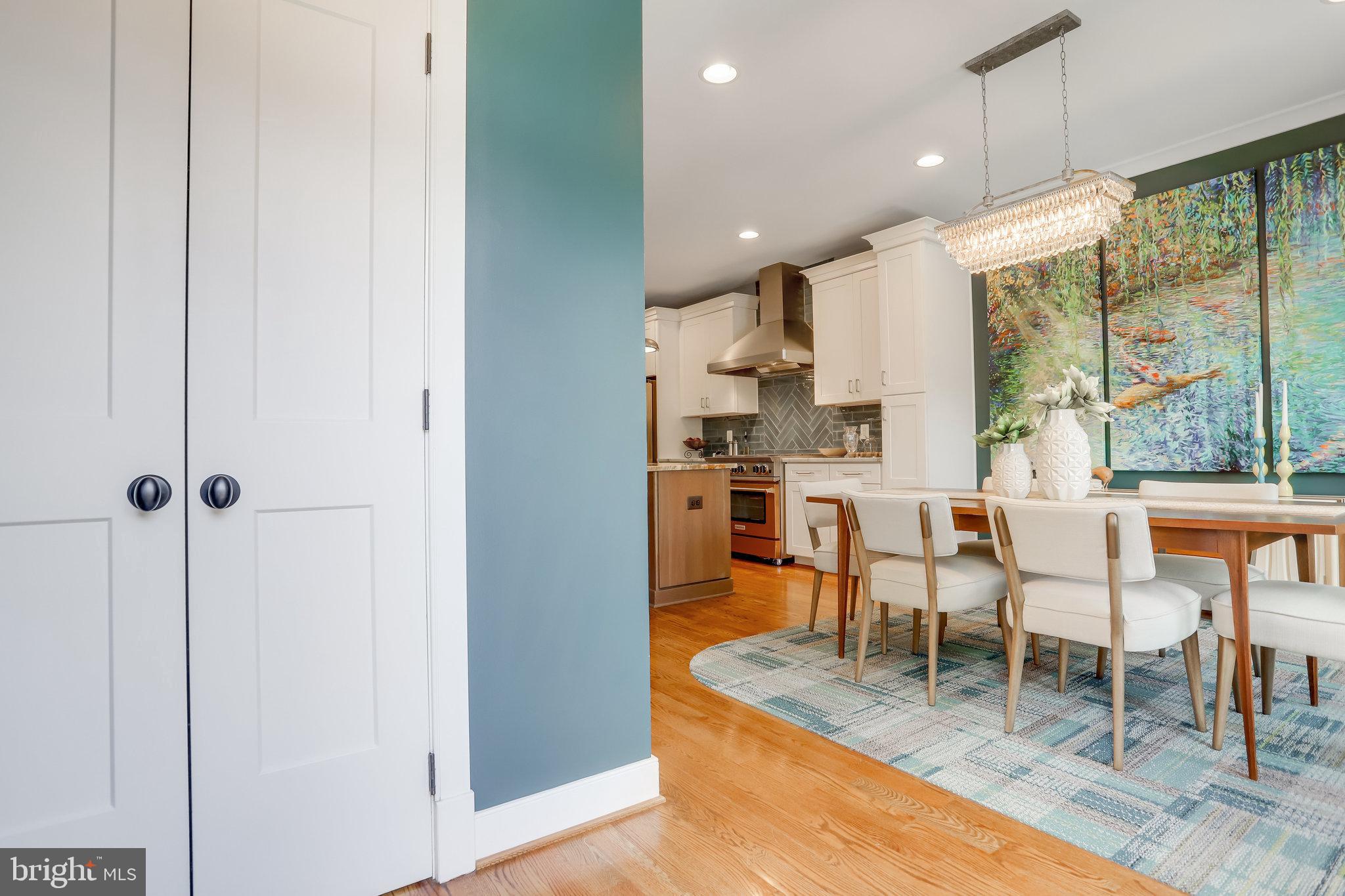 OLD TOWN ALEXANDRIA - Residential