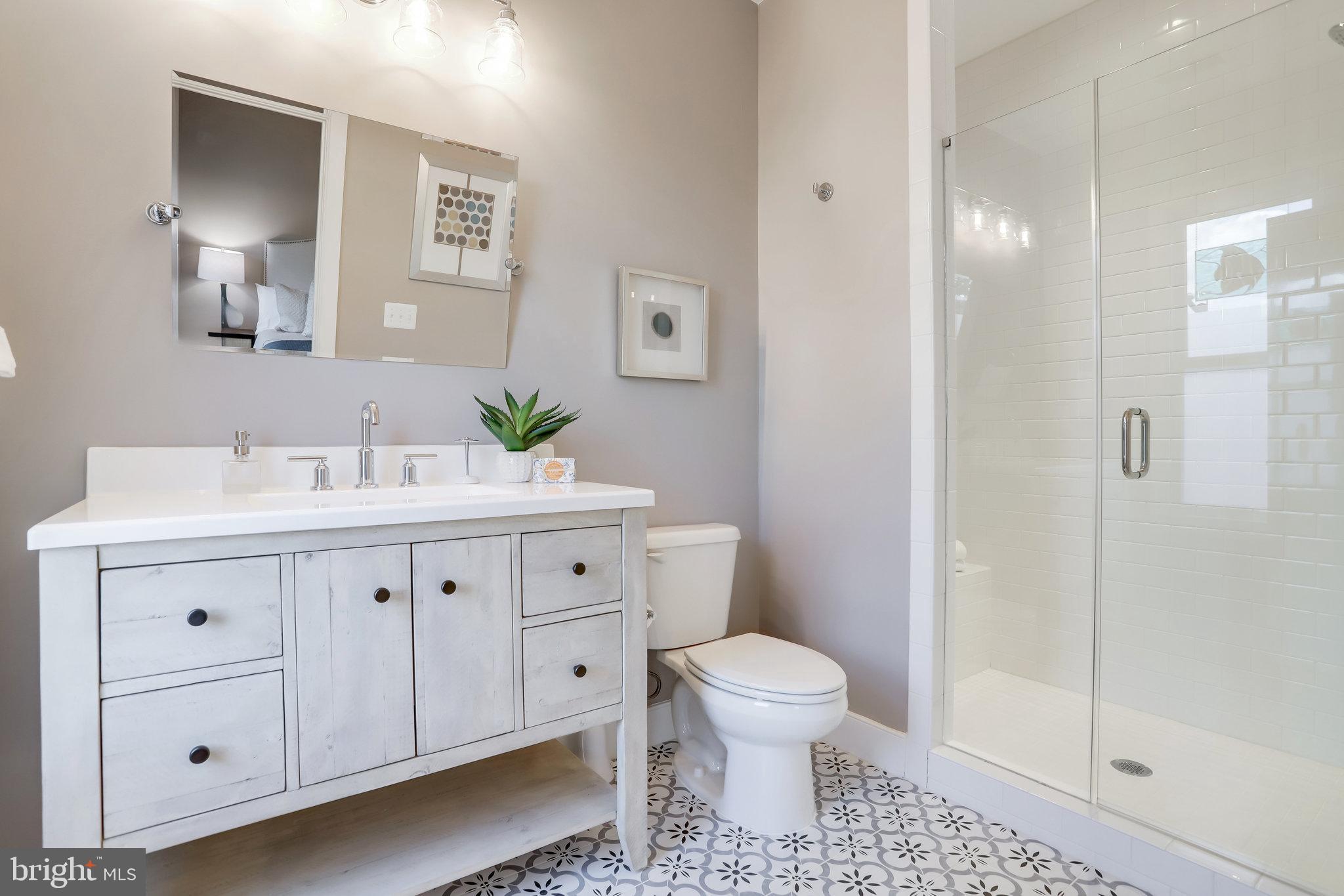 OLD TOWN ALEXANDRIA - Residential