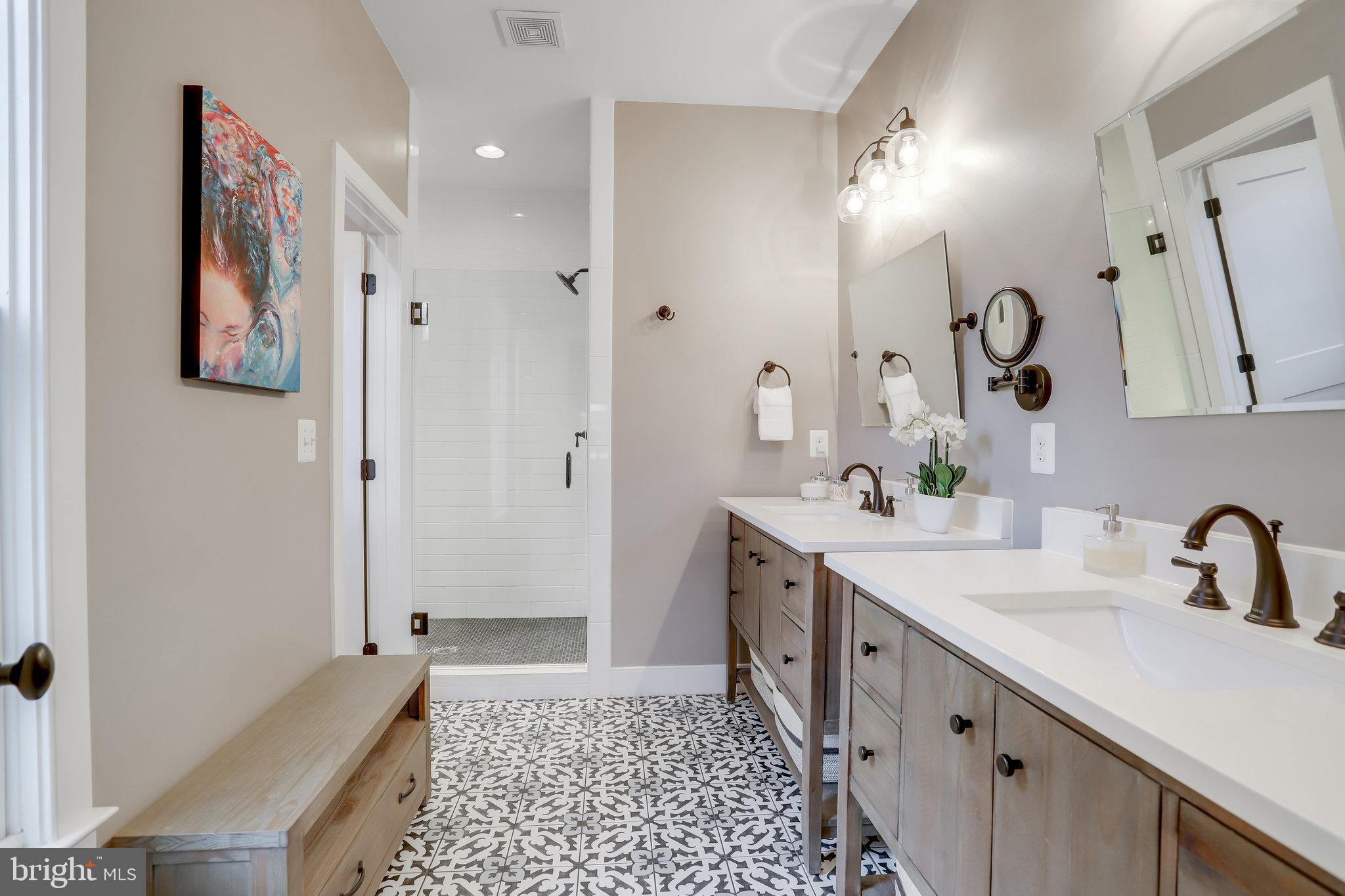 OLD TOWN ALEXANDRIA - Residential