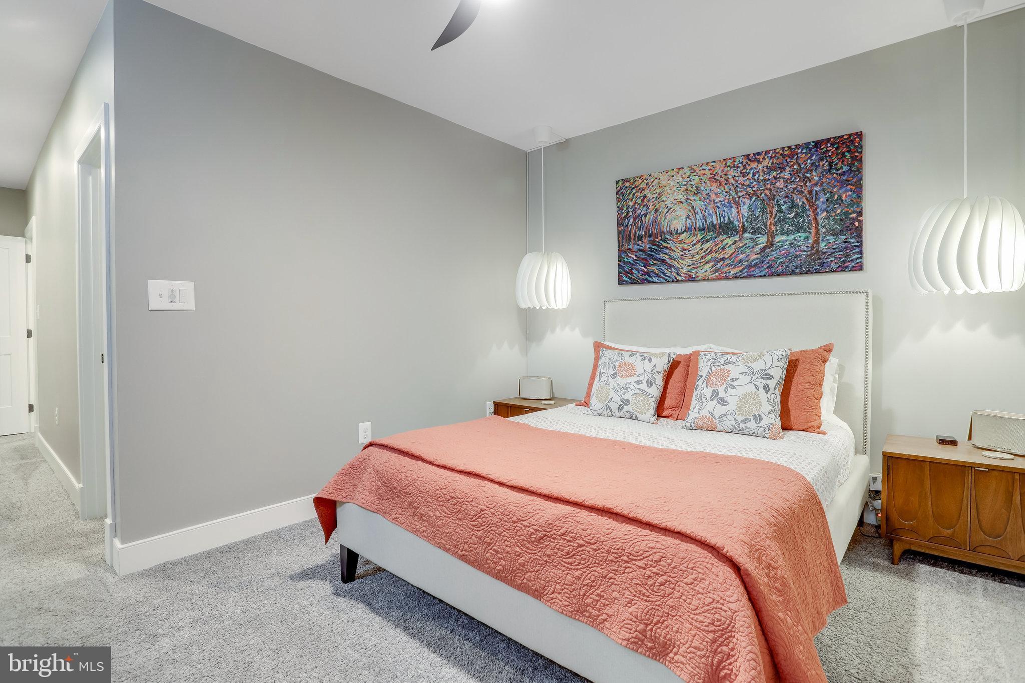 OLD TOWN ALEXANDRIA - Residential