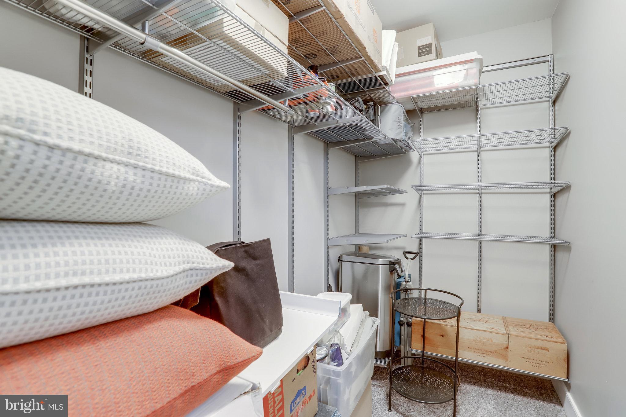 OLD TOWN ALEXANDRIA - Residential