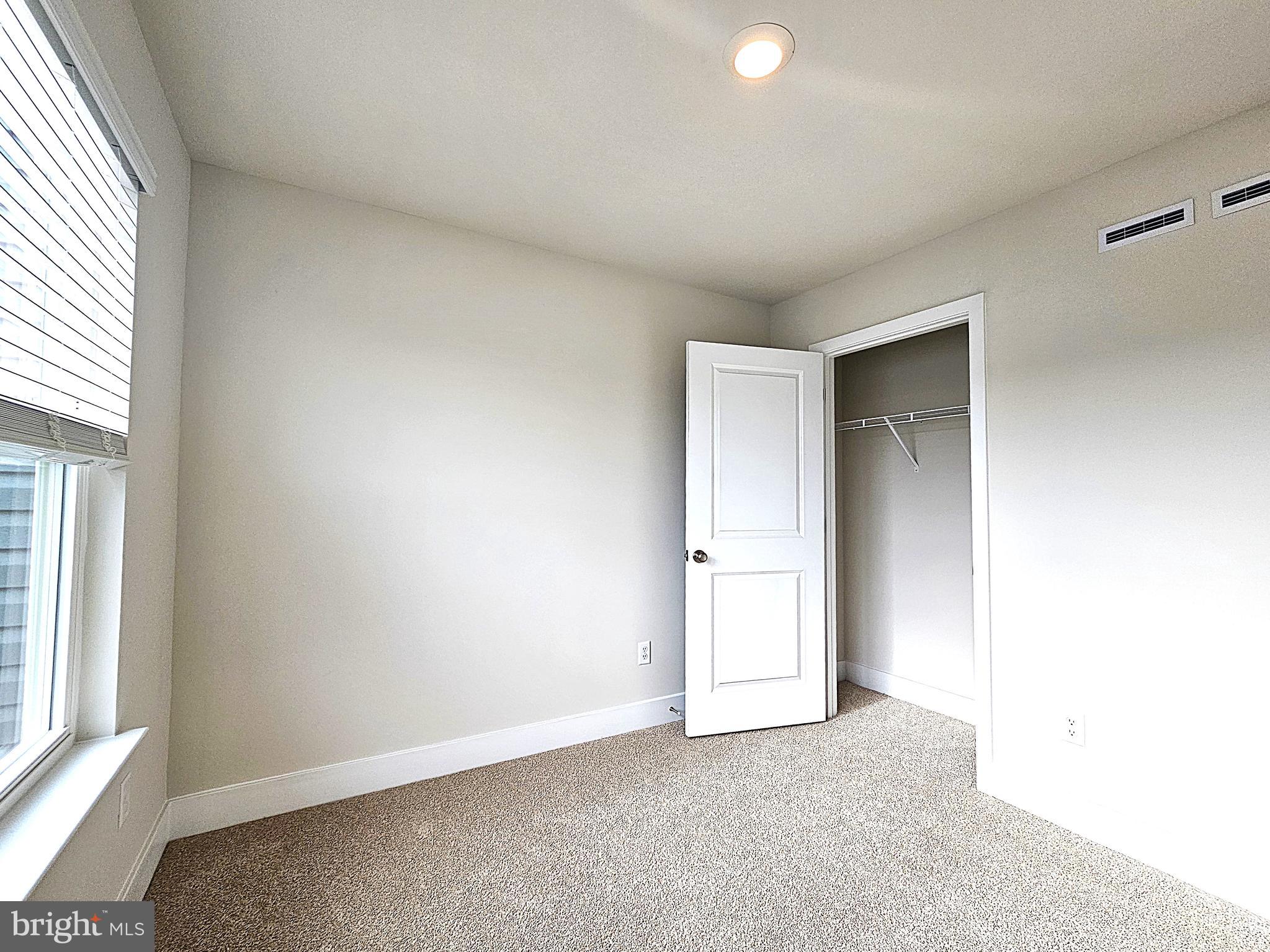 RETREAT AT WINDING CREEK - Residential Lease