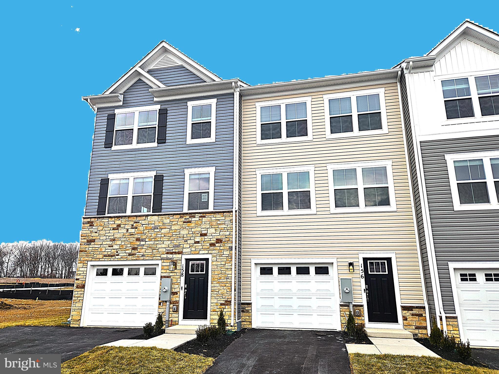 RETREAT AT WINDING CREEK - Residential Lease