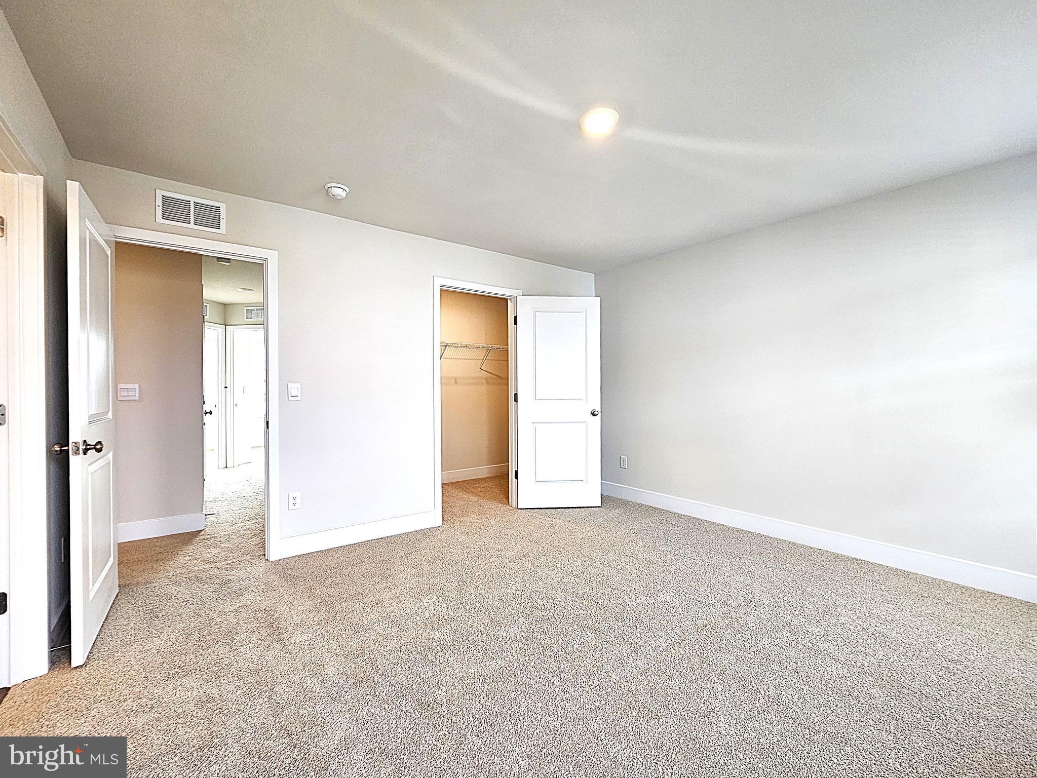 RETREAT AT WINDING CREEK - Residential Lease