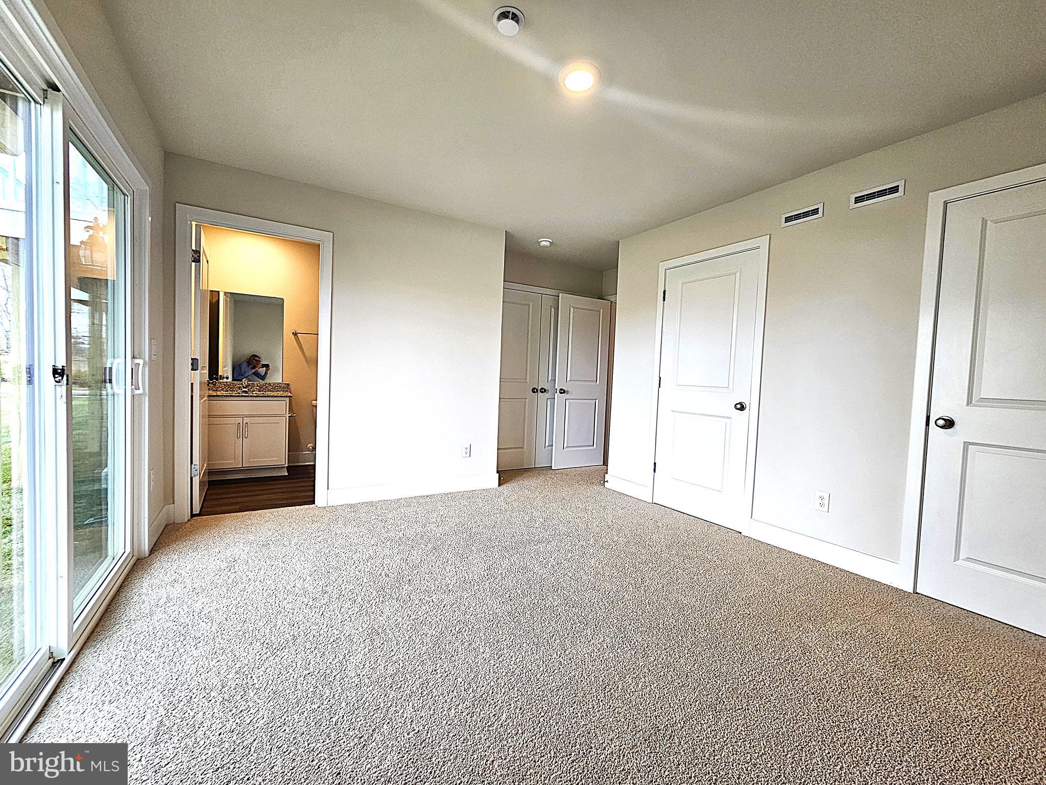 RETREAT AT WINDING CREEK - Residential Lease