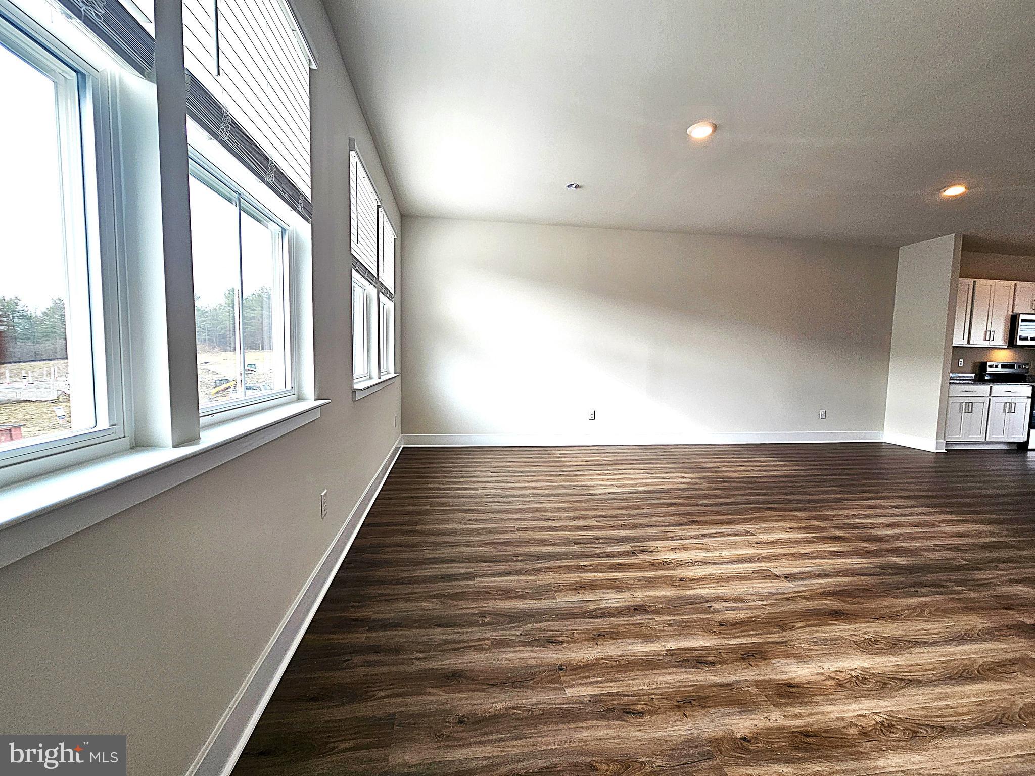 RETREAT AT WINDING CREEK - Residential Lease