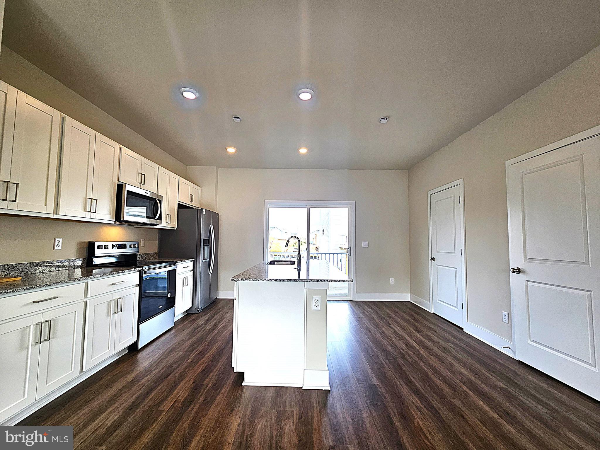 RETREAT AT WINDING CREEK - Residential Lease