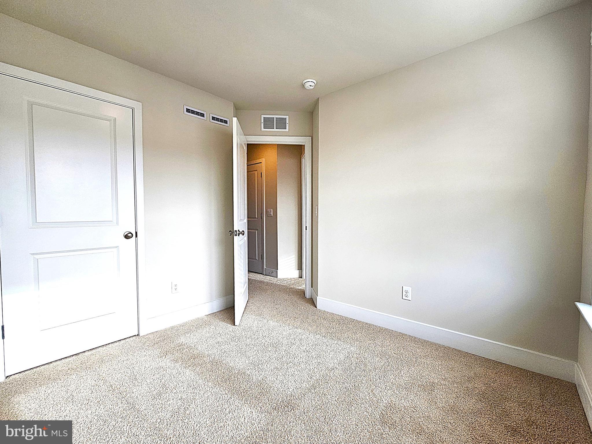 RETREAT AT WINDING CREEK - Residential Lease