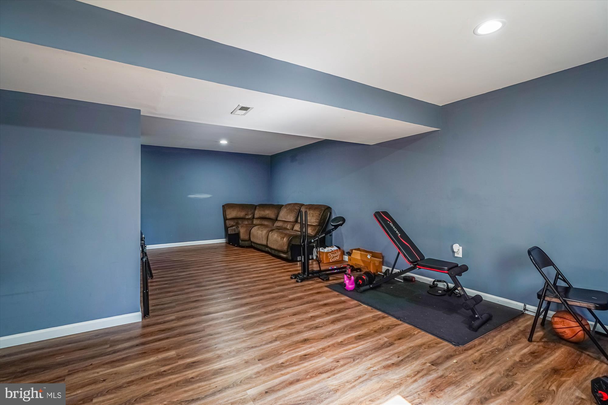 RIVERSIDE VILLAGES - Residential