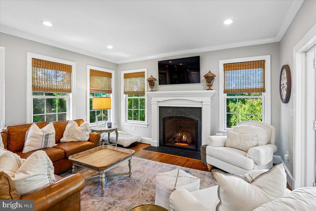 RUXTON - Residential