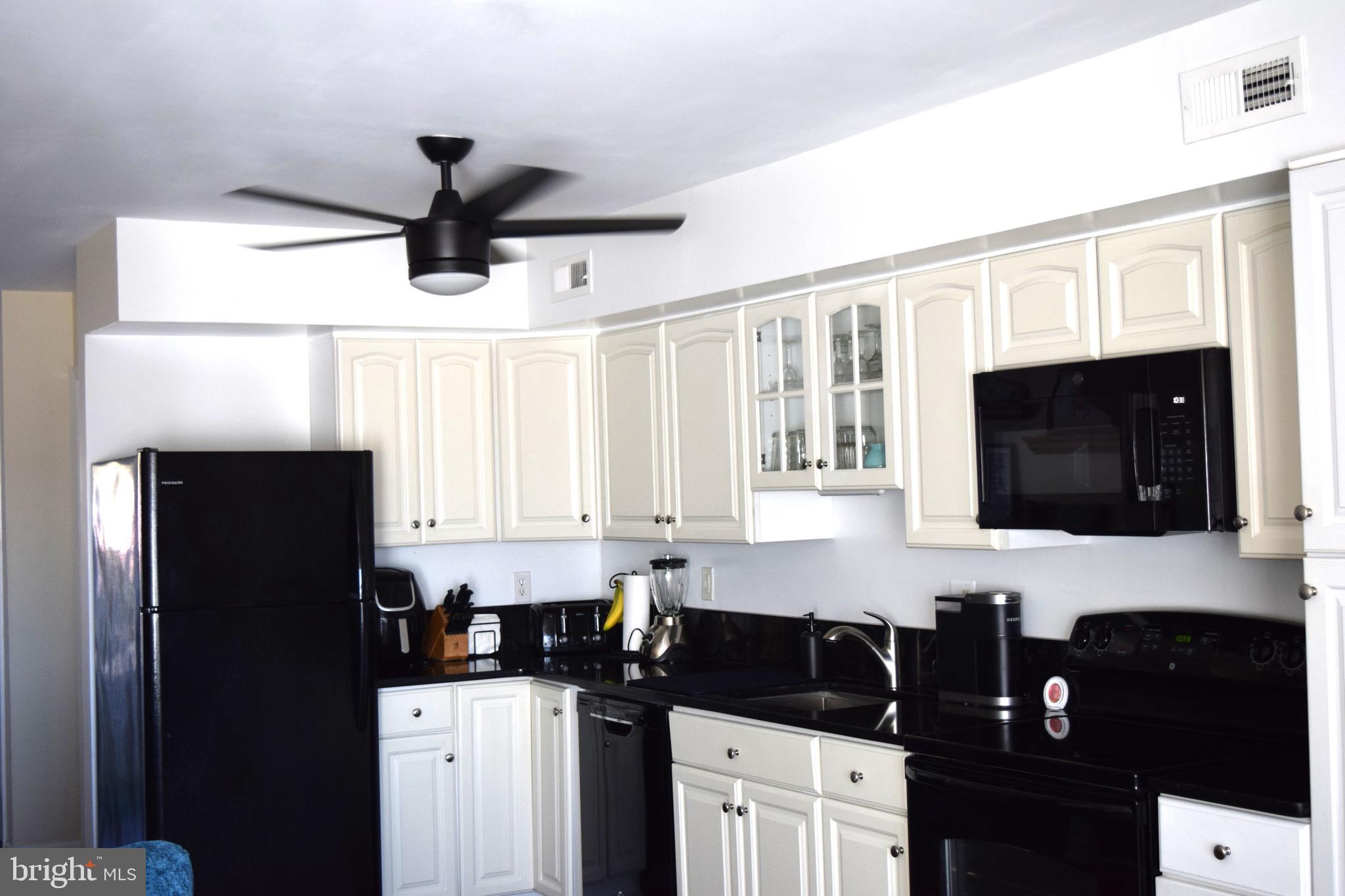 CAINE HARBOR MILE - Residential