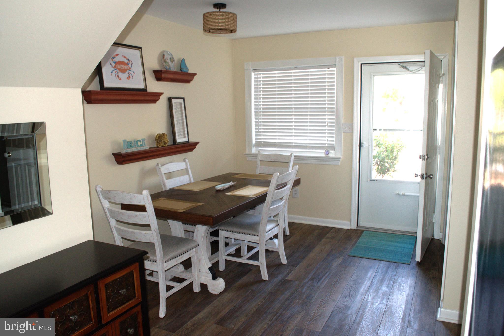 CAINE HARBOR MILE - Residential