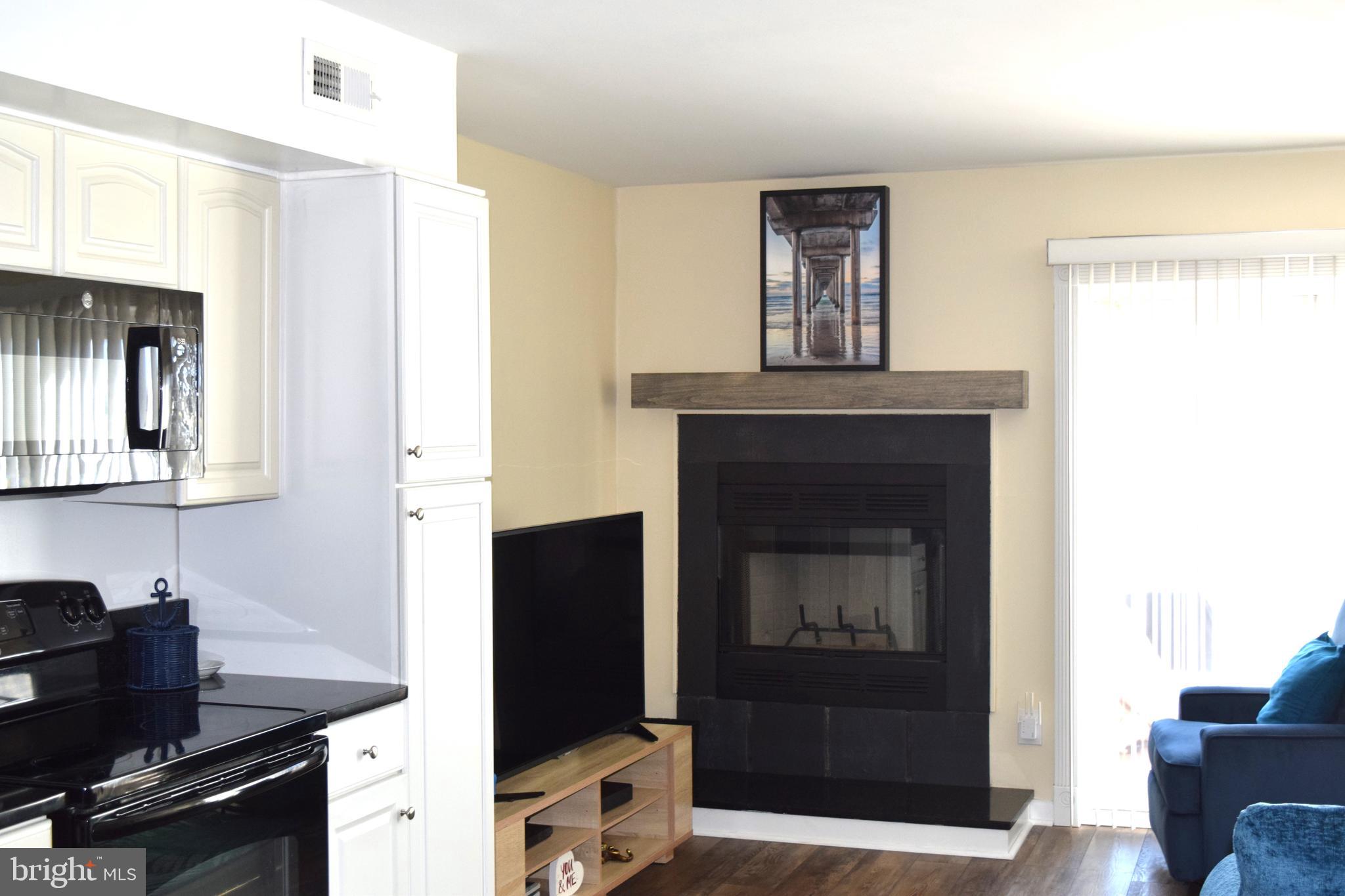 CAINE HARBOR MILE - Residential