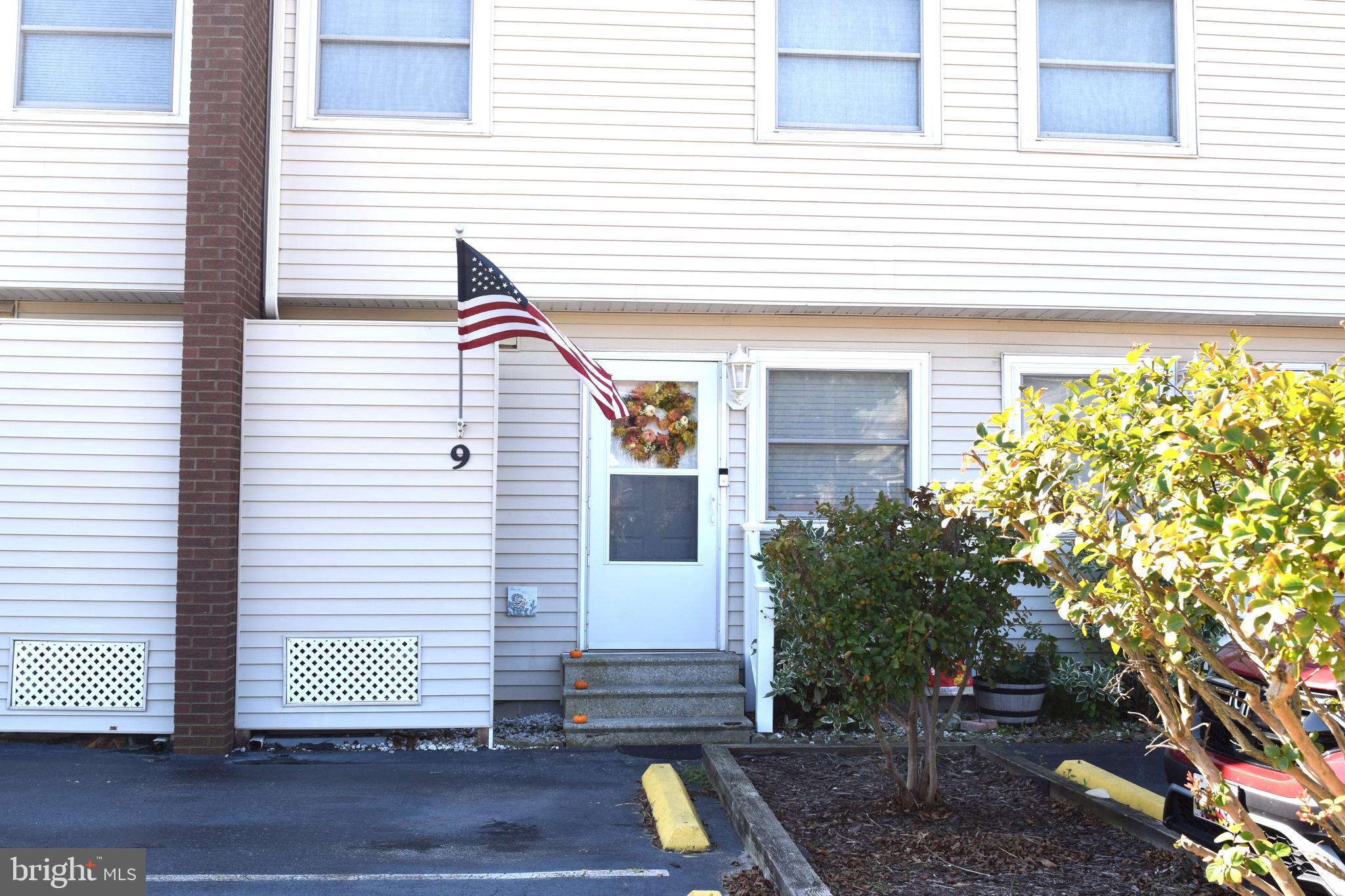 CAINE HARBOR MILE - Residential