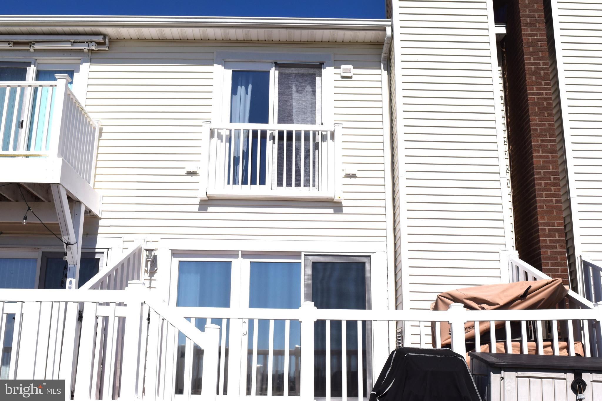 CAINE HARBOR MILE - Residential