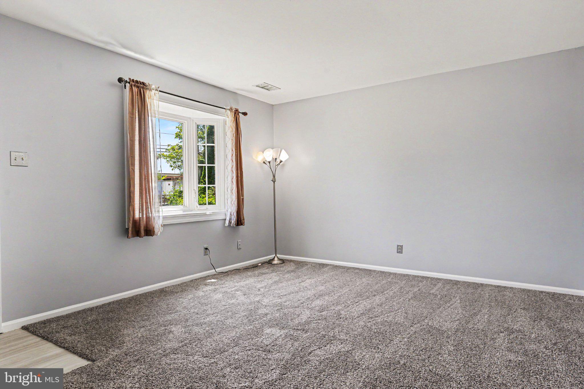 THE PINES - Residential