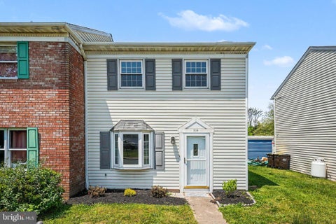 Townhouse For Sale - 508 N Valley Forge Road<br/> Montgomery County, LANSDALE, PA 19446
