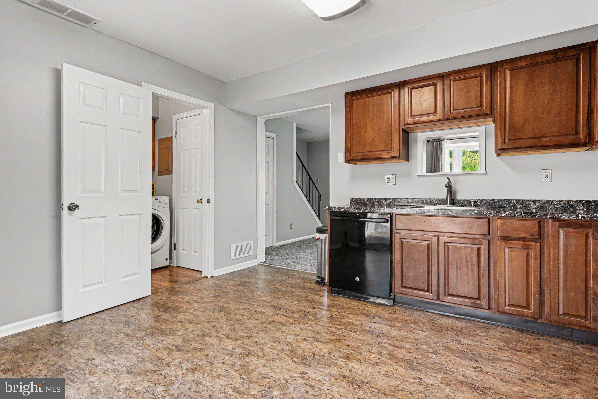 THE PINES - Residential