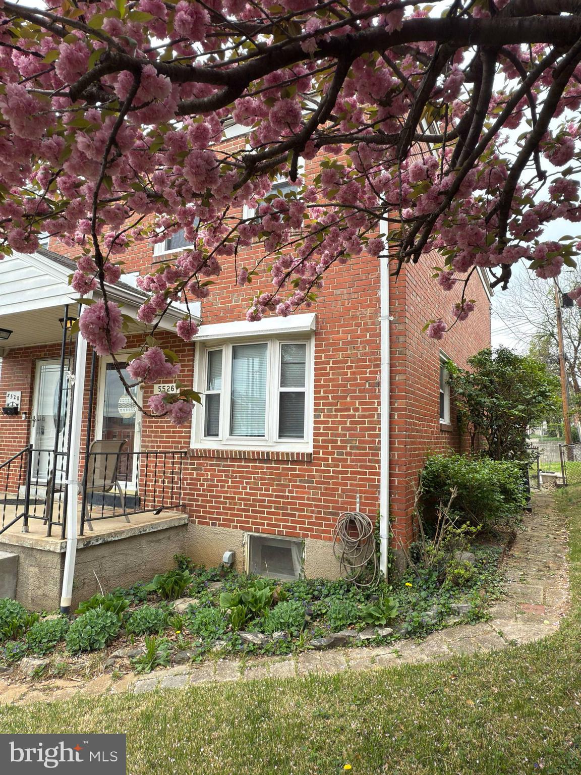 GAYLORD MANOR - Residential Lease