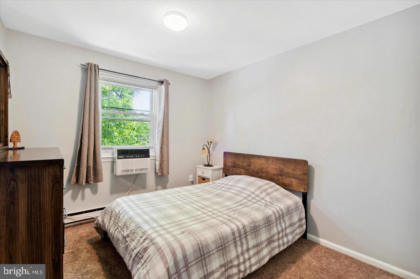 INDIAN KING - Residential Lease