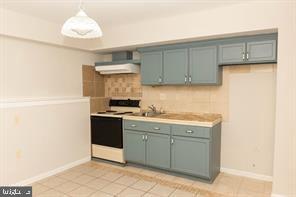 FRANKFORD - Residential Lease