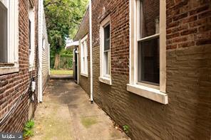 FRANKFORD - Residential Lease