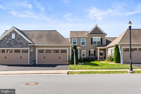 Photo for 106 S VILLAGE CIRCLE