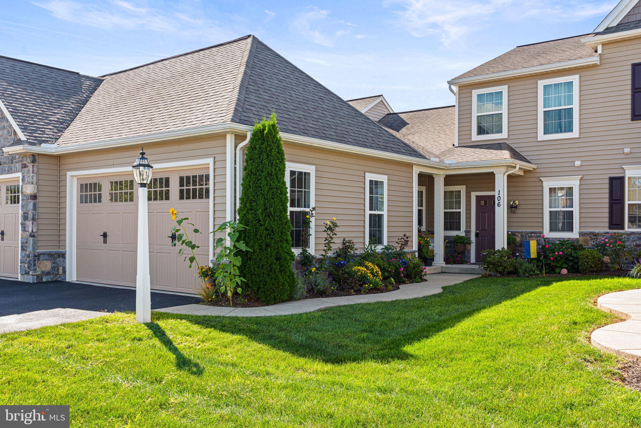 106 S VILLAGE CIRCLE