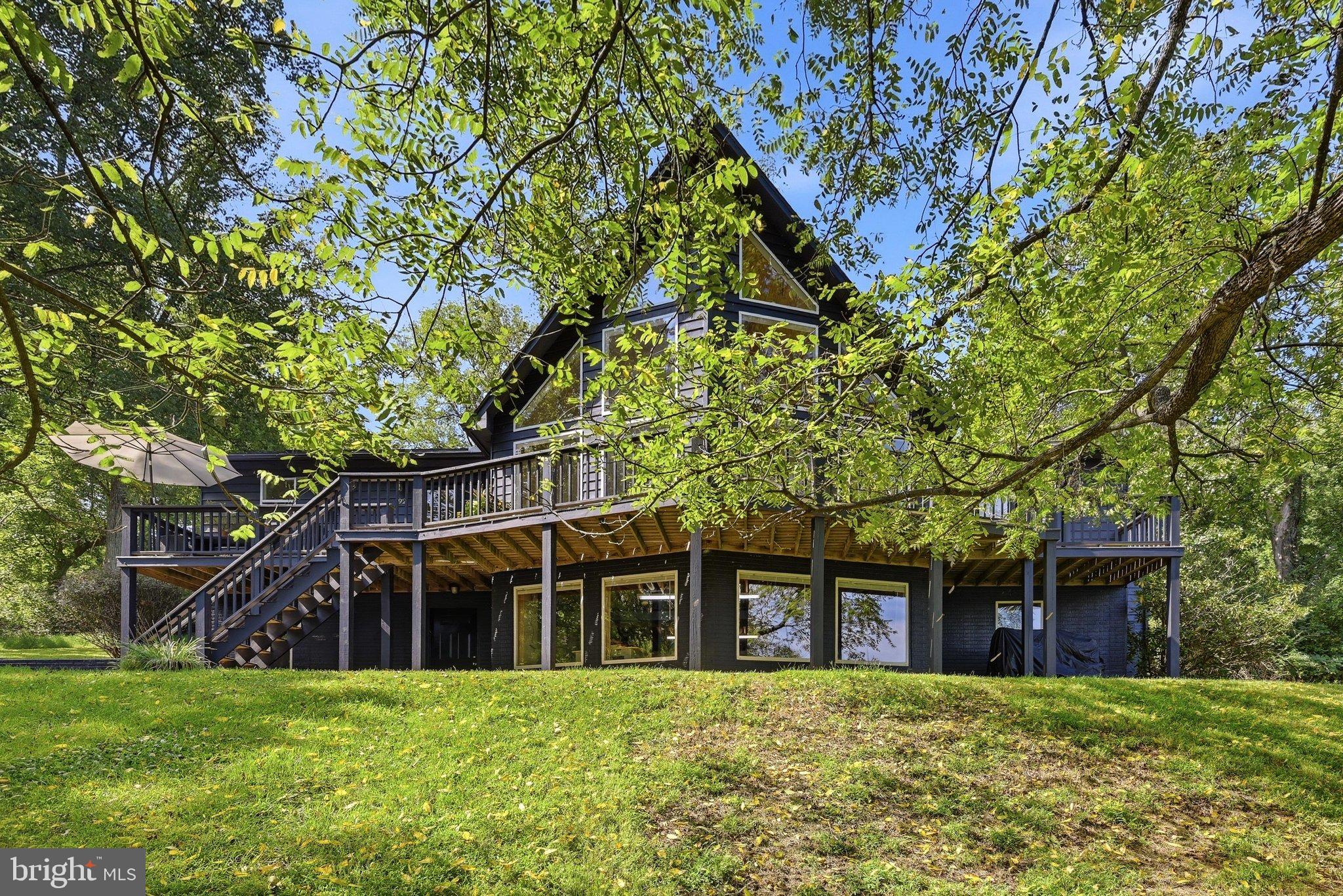 92 HIGH KNOB ROAD
