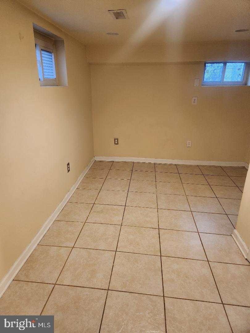 CAPITOL HEIGHTS - Residential Lease