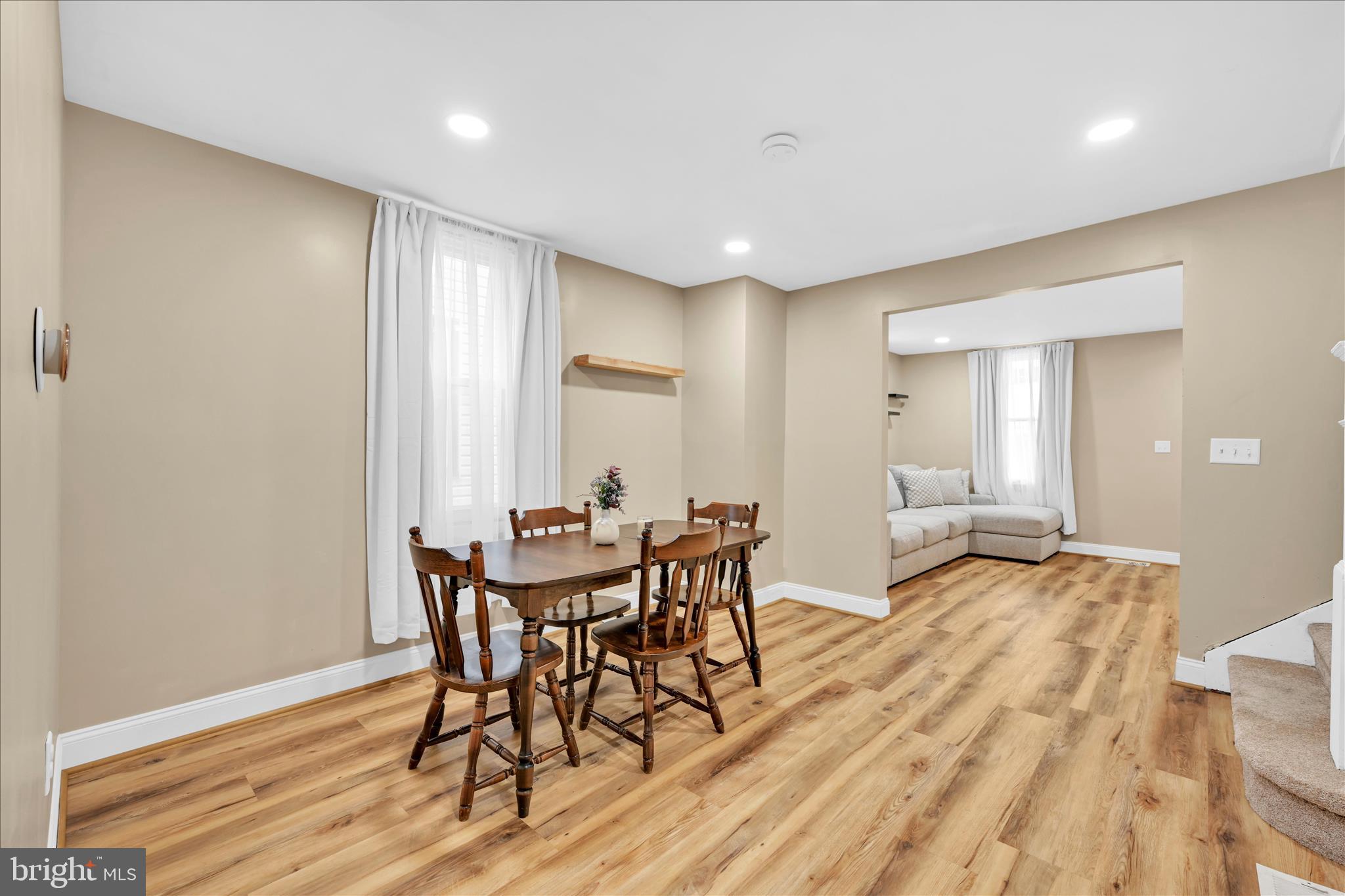 8TH WARD - Residential