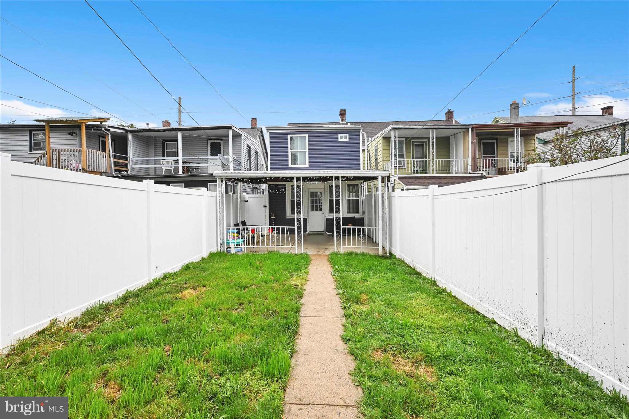 8TH WARD - Residential
