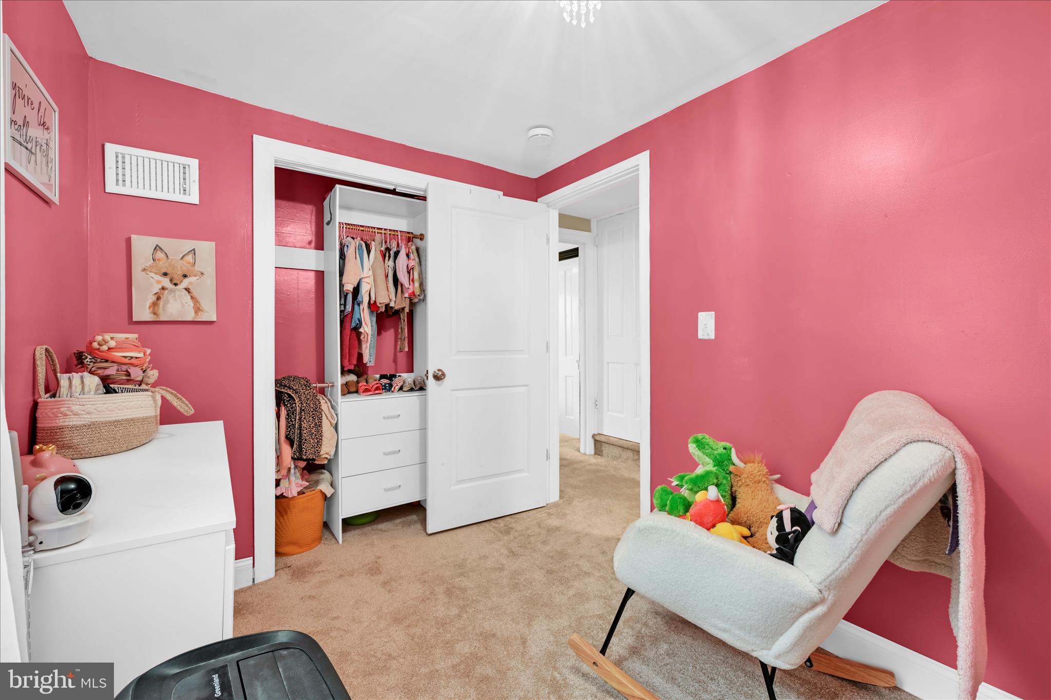 8TH WARD - Residential
