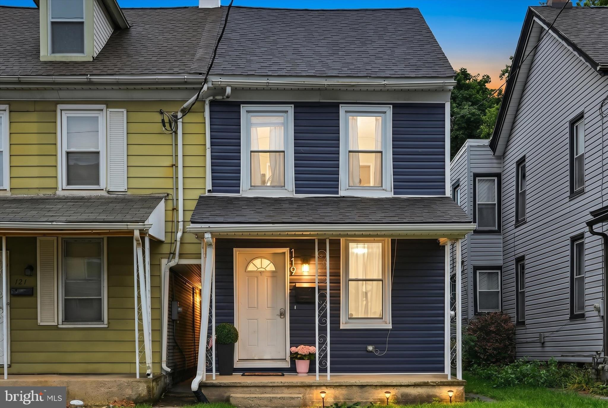 8TH WARD - Residential