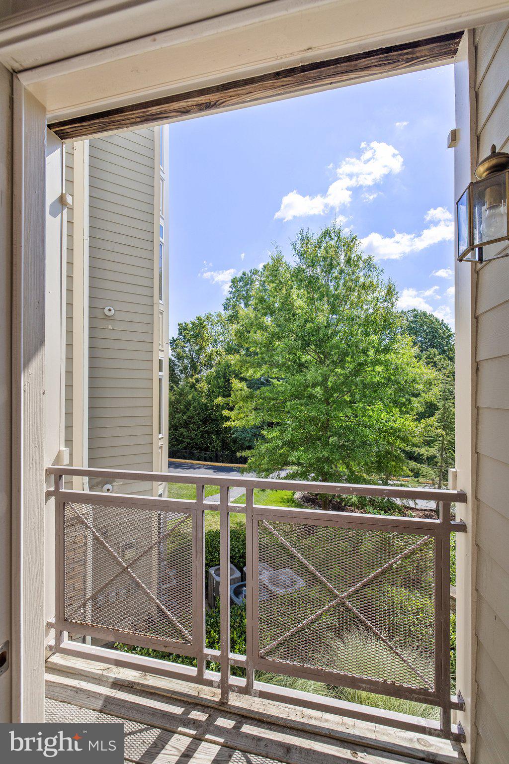 POTOMAC POINTE CONDOMINI - Residential