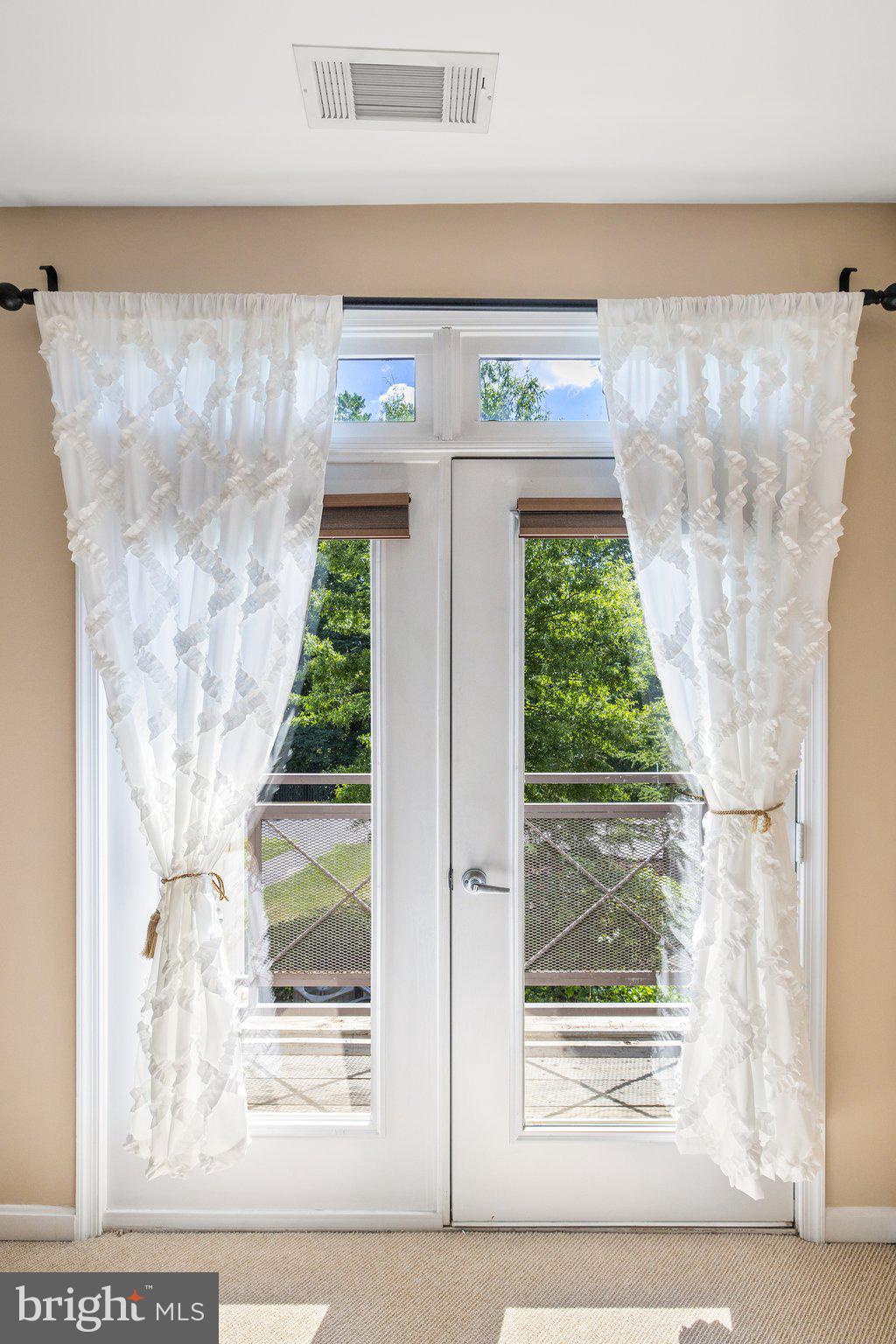 POTOMAC POINTE CONDOMINI - Residential