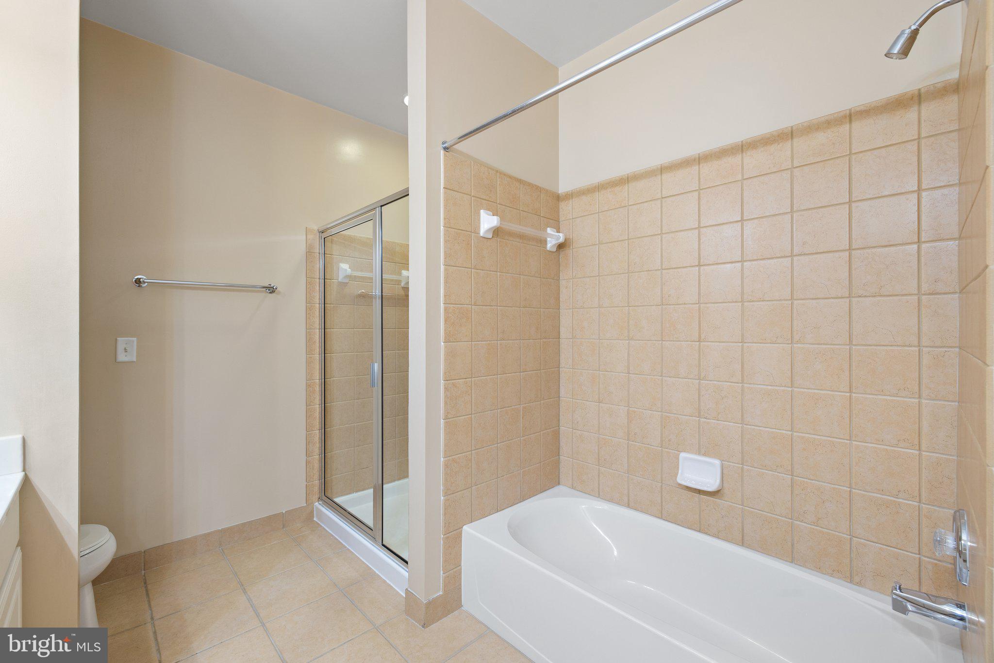 POTOMAC POINTE CONDOMINI - Residential