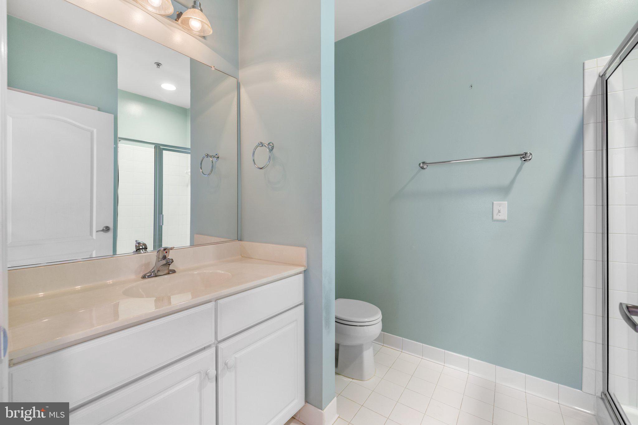 POTOMAC POINTE CONDOMINI - Residential