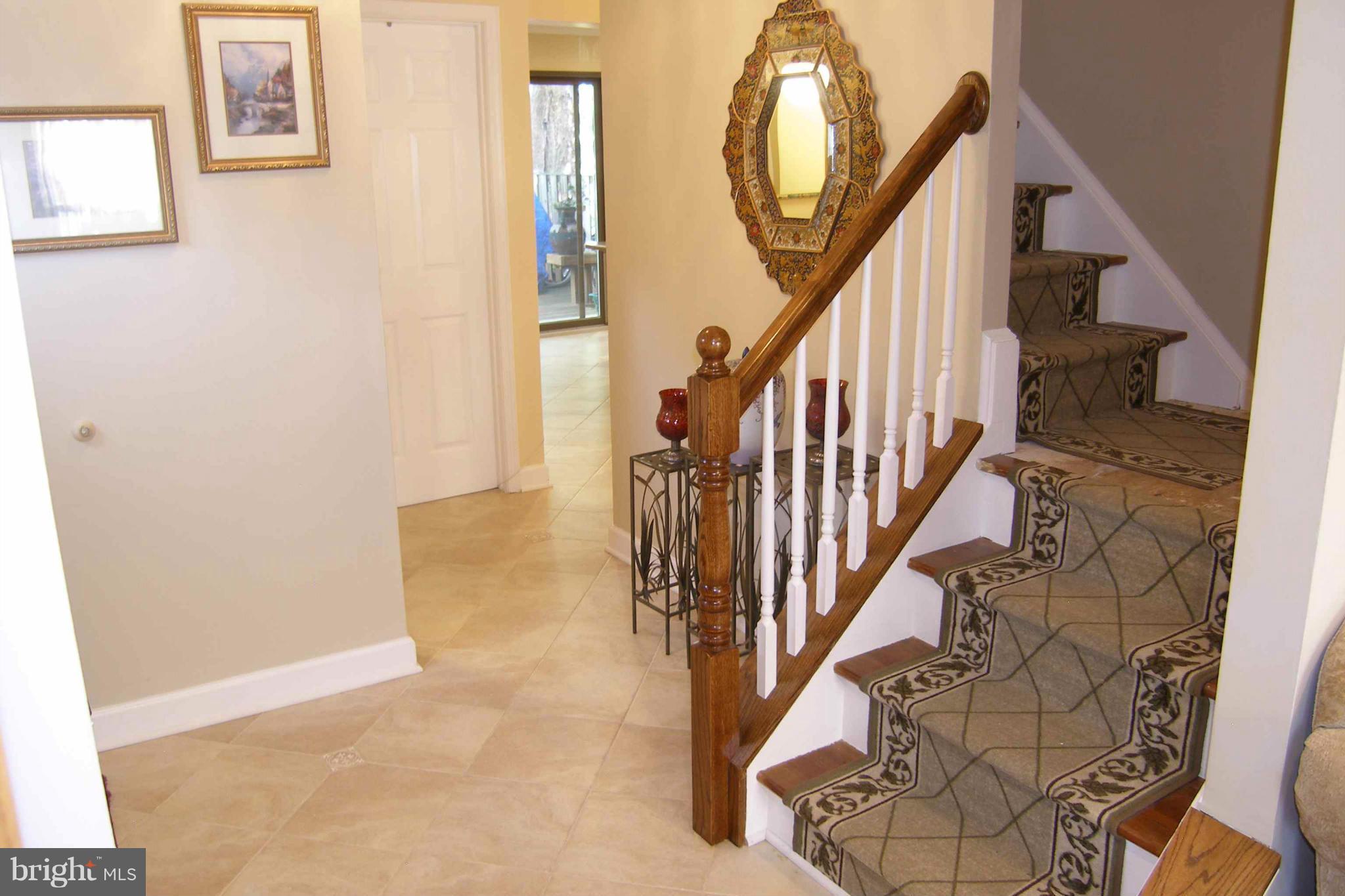 SHADY GROVE VILLAGE - Residential Lease