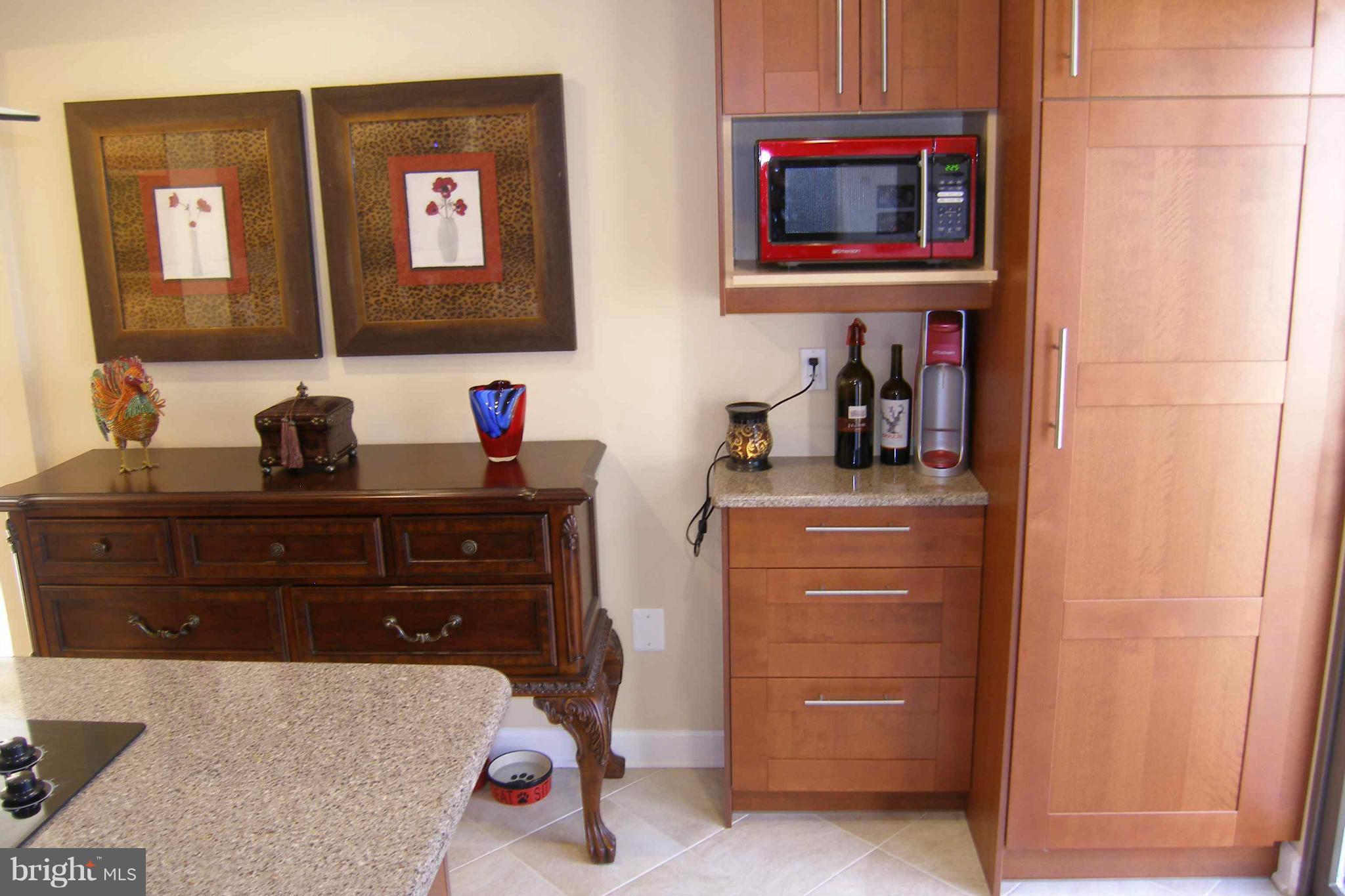 SHADY GROVE VILLAGE - Residential Lease