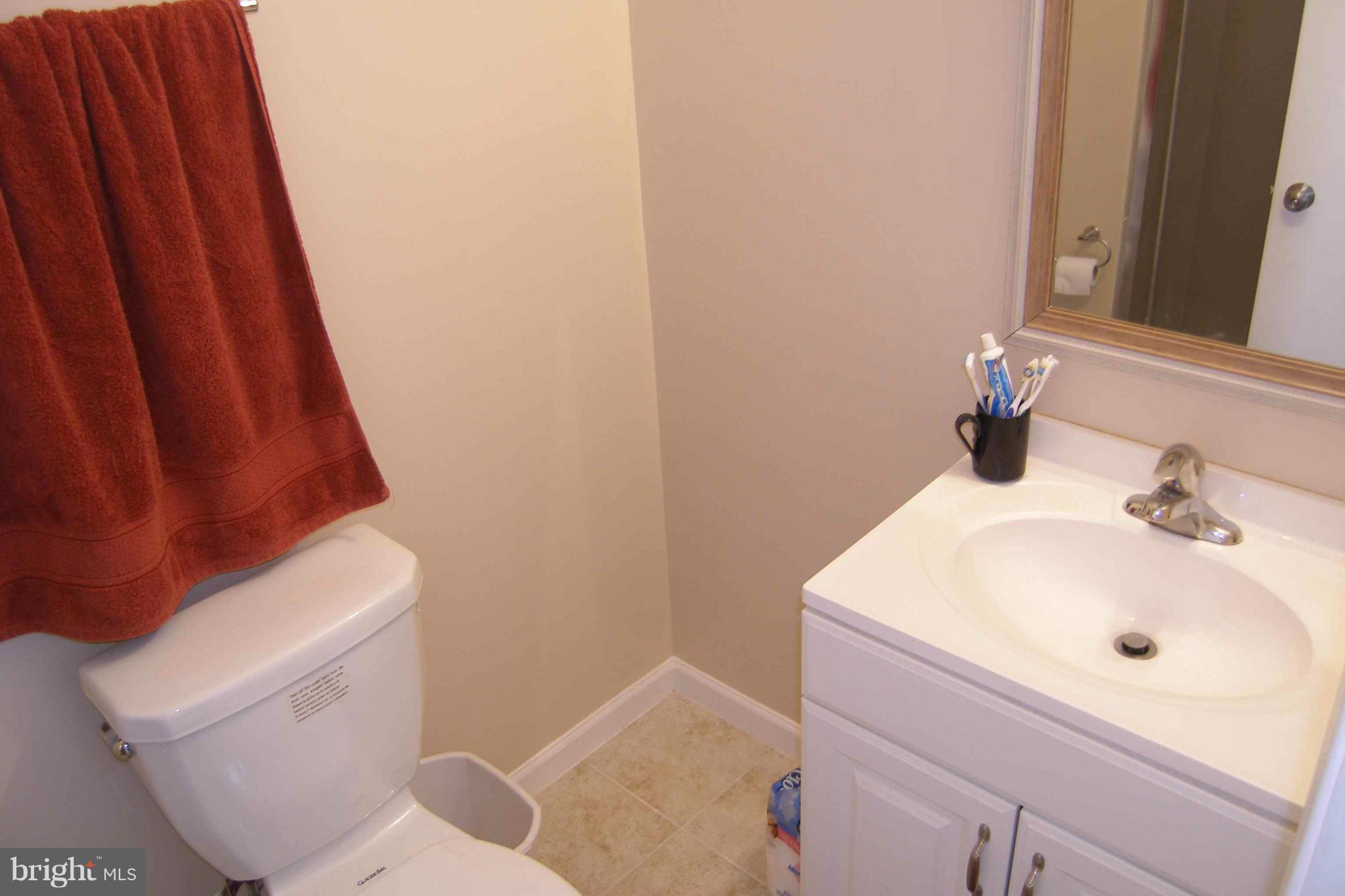 SHADY GROVE VILLAGE - Residential Lease