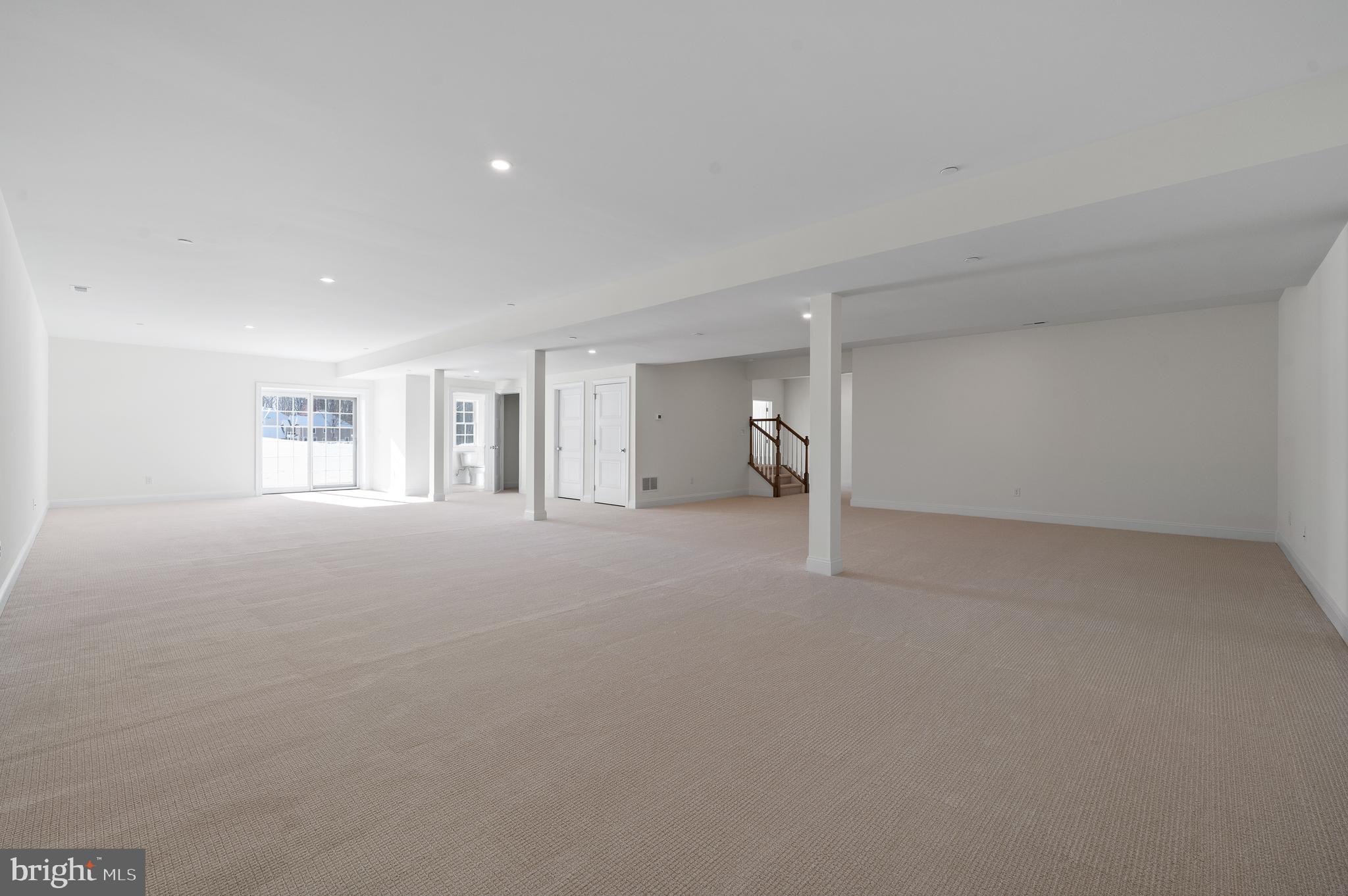 VILLAGE OF FOUR SEASONS - Residential