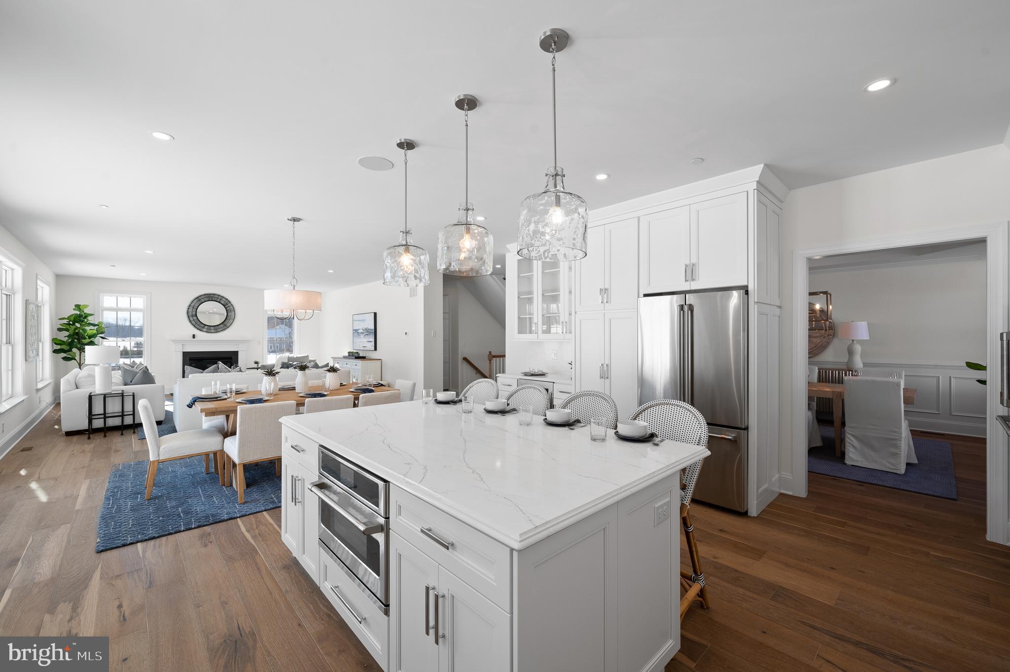 VILLAGE OF FOUR SEASONS - Residential