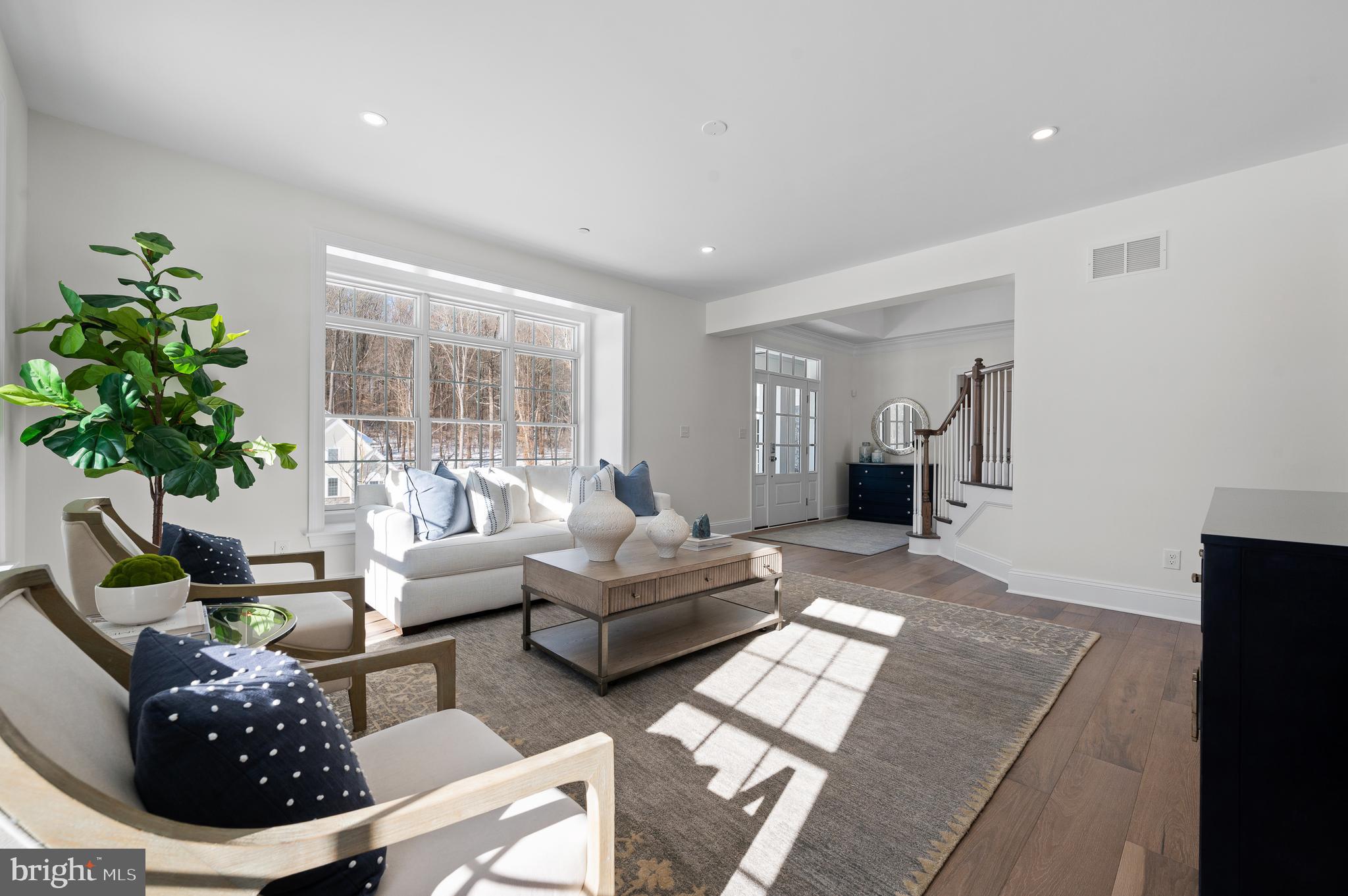 VILLAGE OF FOUR SEASONS - Residential